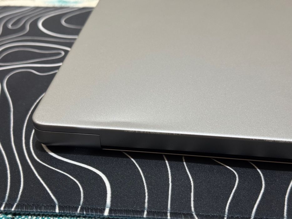 Apple Macbook Pro M1 Pro 16 inch Space Gray 16 RAM 512 SSD