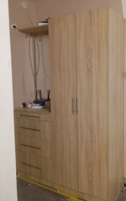 Срочно продам шкаф и  комод можно оделно купить