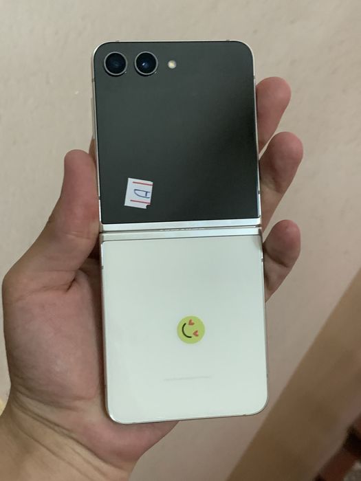 Samsung Galaxy Z Flip 5 230 y.e.
