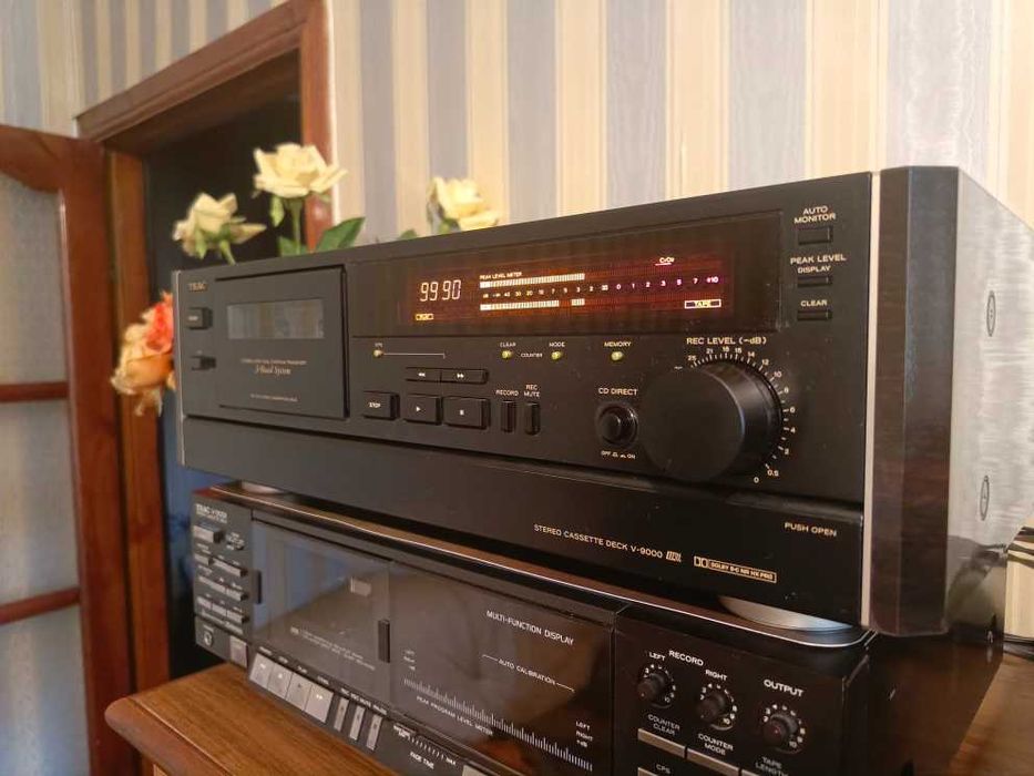 Кассетная приставка Teac V-9000