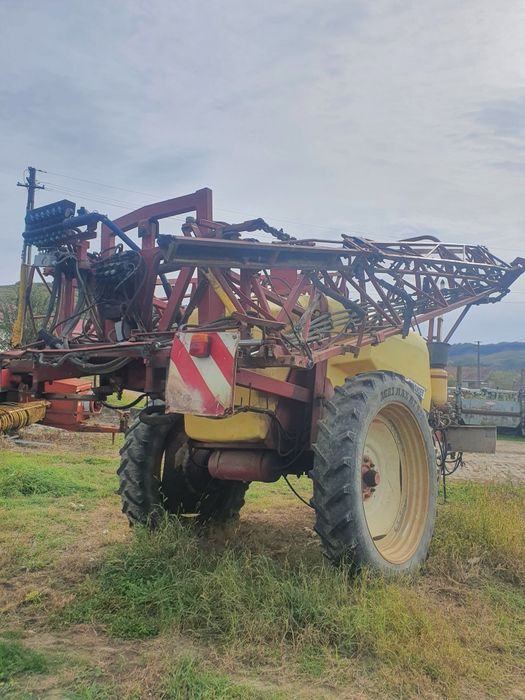 Dezmembram mașina ierbicidat  Hardi Commander 4200 — poza 3