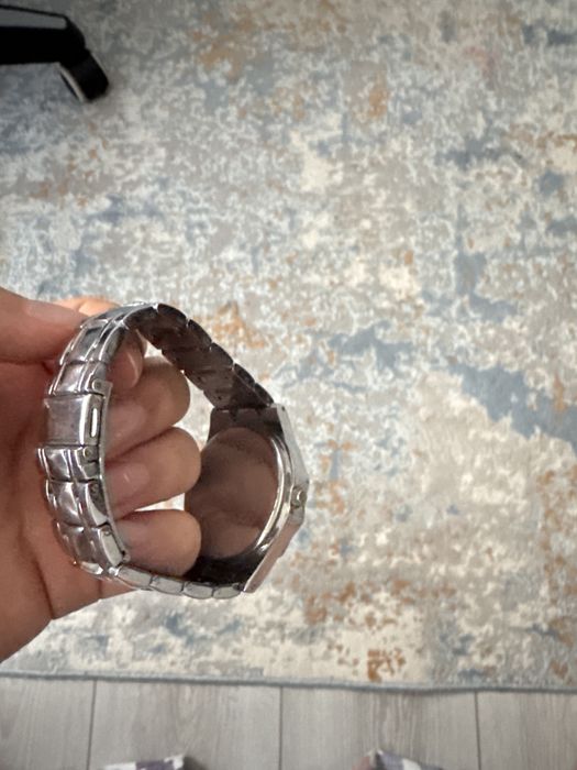 продам часы хорошие