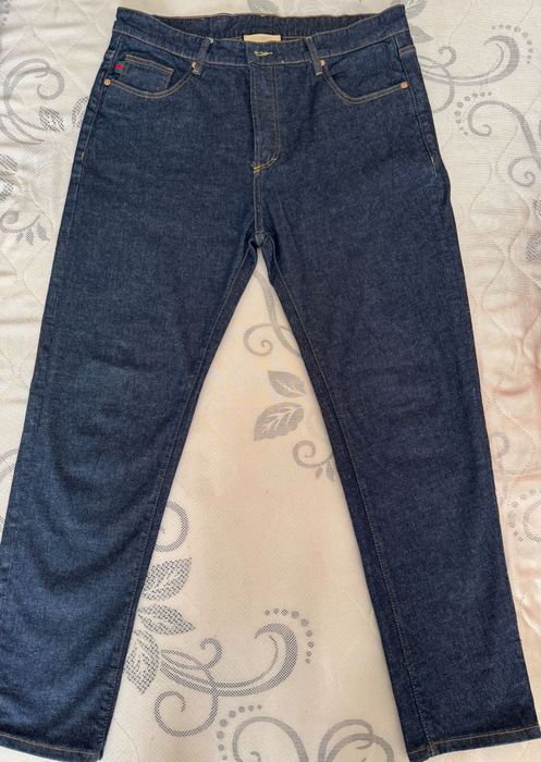 Продаются джинсы Gucci
