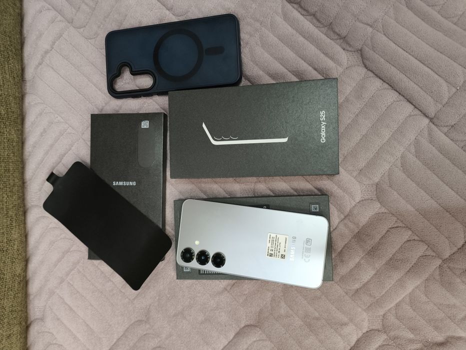 Новый! Флагман Samsung Galaxy S25 12/256gb Silver
