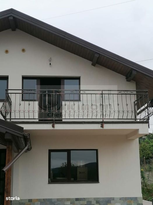 Casa /Vila de inchiriat Bucium - 850 euro