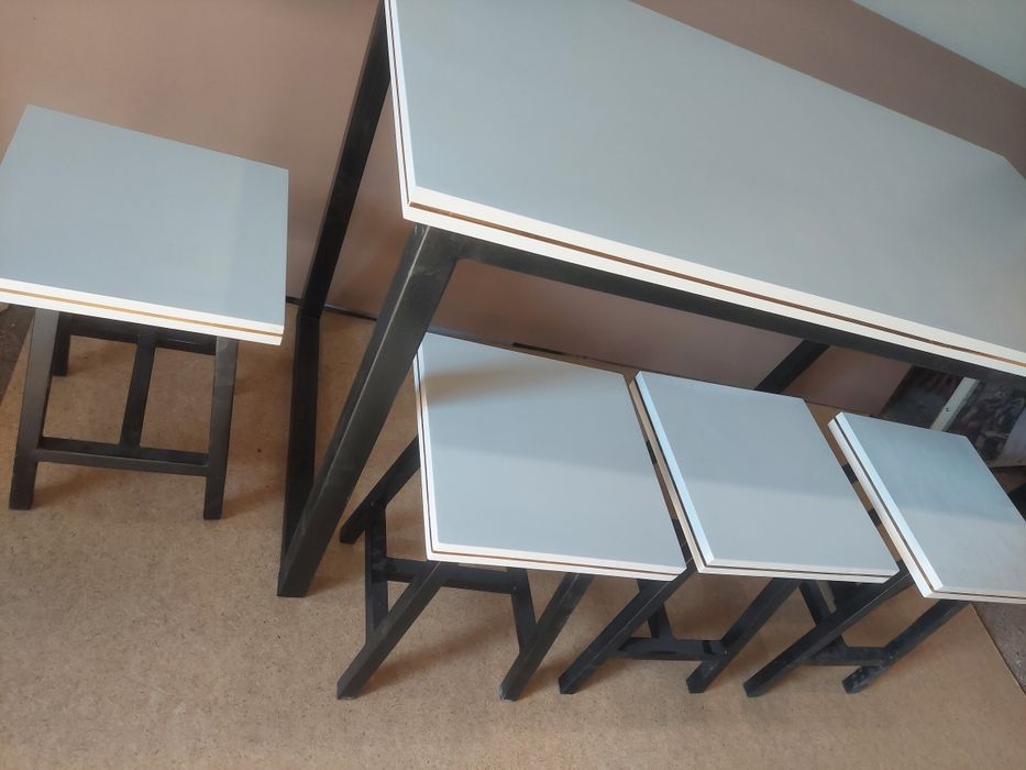 Мы находимся в Майкудуке. Банкетка в стиле "loft"