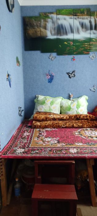 Uy sotiladi 1 xona 2 xona qilingan