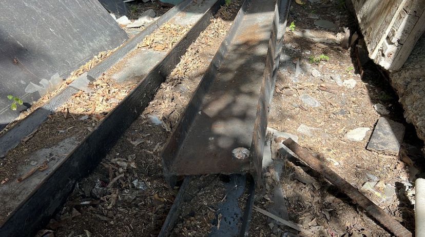 Продается метал Б/у