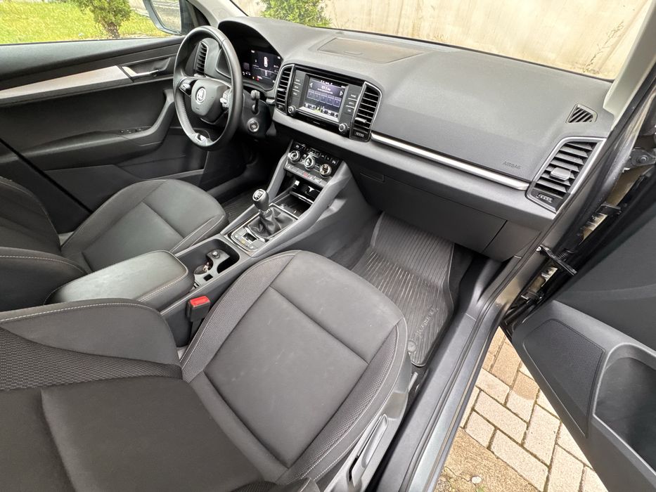 Skoda Karoq 1.5 TSI 150cp Facelift  2023 usor avariat