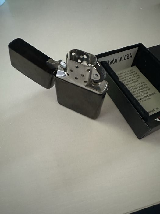 bricheta zippo noua