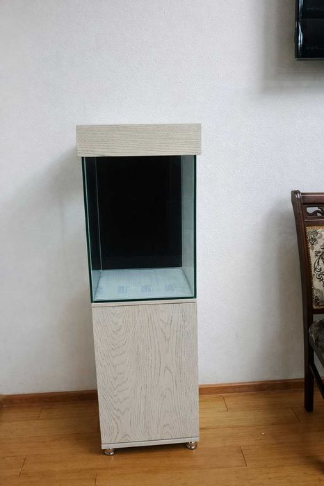 Akvarium sotiladi yangi. 40.75.40sm