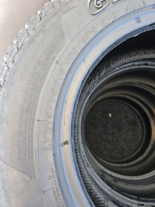 215 75 15 bridgestone m+s A/T