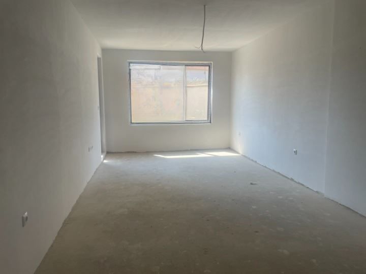 Продава се Двустаен апартамент в Бургас, Изгрев - 67 кв.м за 1747 €/кв.м - Снимка #7