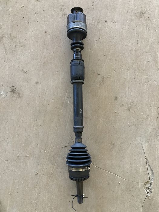 Дясна полуоска Волво V40 2001 година