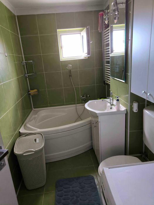 Caut student/studenta (coleg de apartament) pt chirie