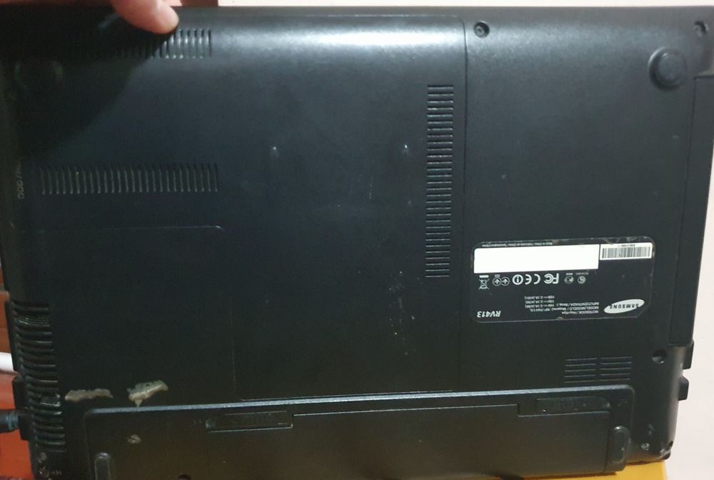 Samsung windows 7 holati yaxshi srochniga  narxini kelishamiz