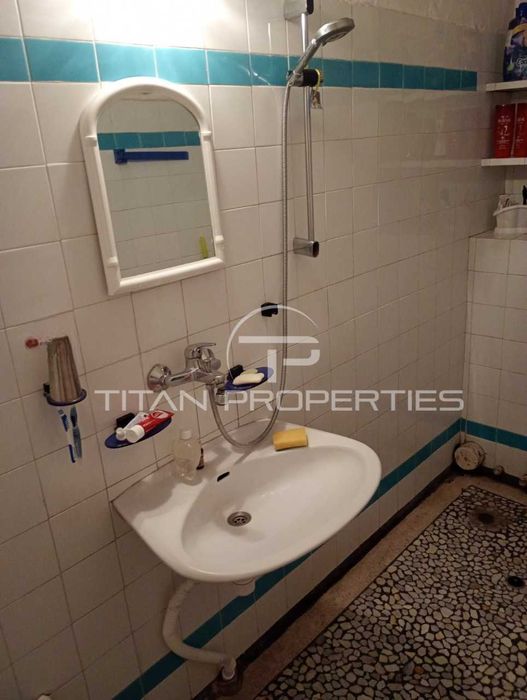 Продава се Многостаен апартамент в Пловдив, Център - 117 кв.м за 2052 €/кв.м - Снимка #8