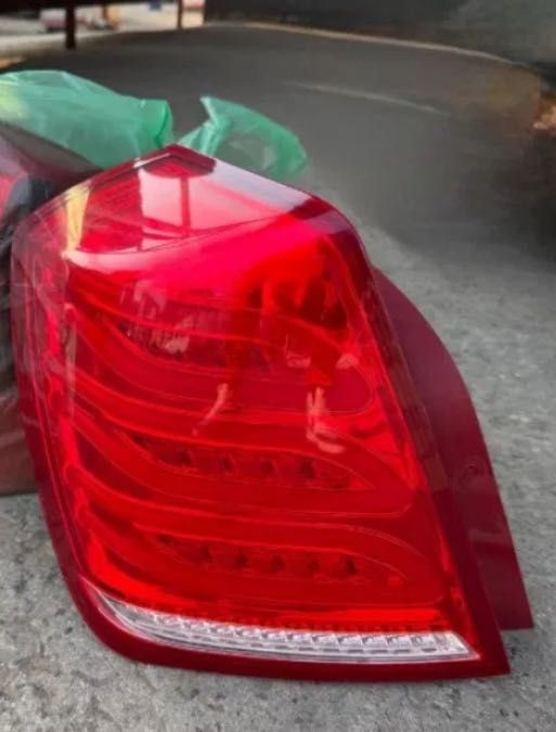 Лассети стоп фара чап тарафи яхши онг тарафи синган