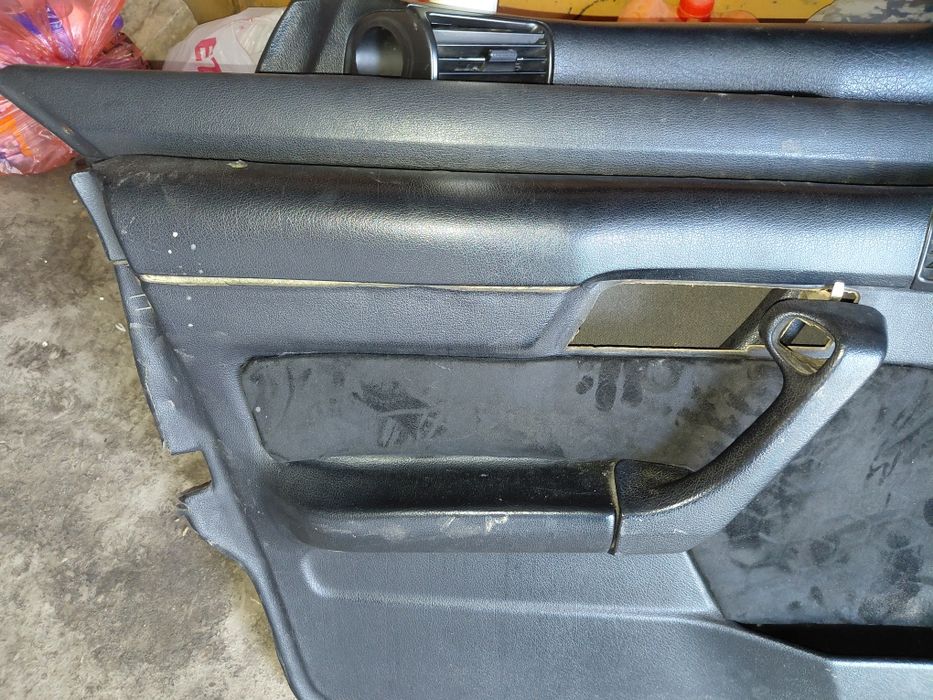 Обшивки до рест бмв е34