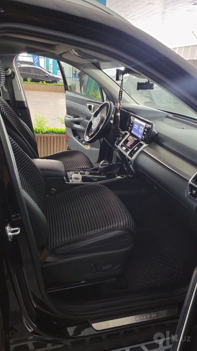 Kia Sorento komfort +
2021 yil 
Kraska toza 
Qora black edeshon
Yurgan