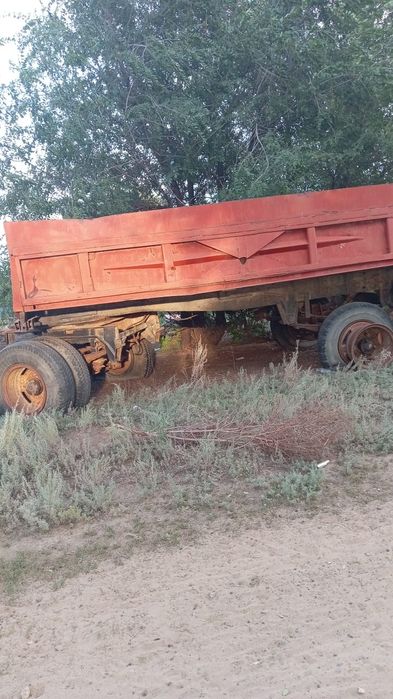 Продам  прицеп на камаз и Плуг