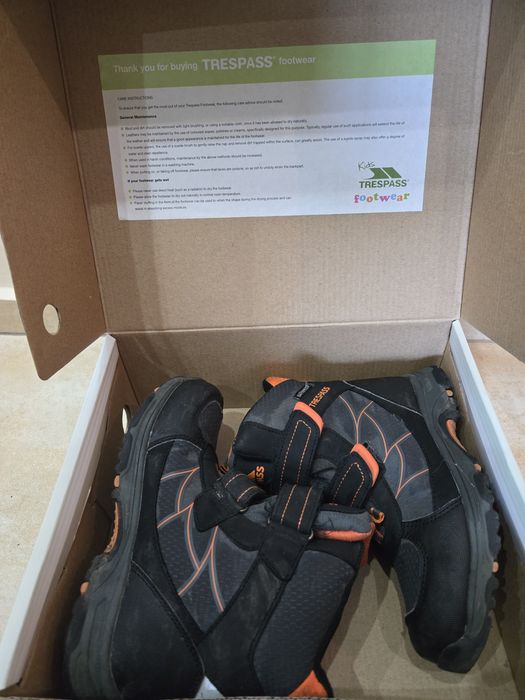 Зимни ботуши Trsespass 32 и 33 номер