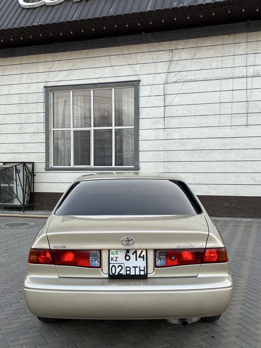 Тайота Камри 25 американец