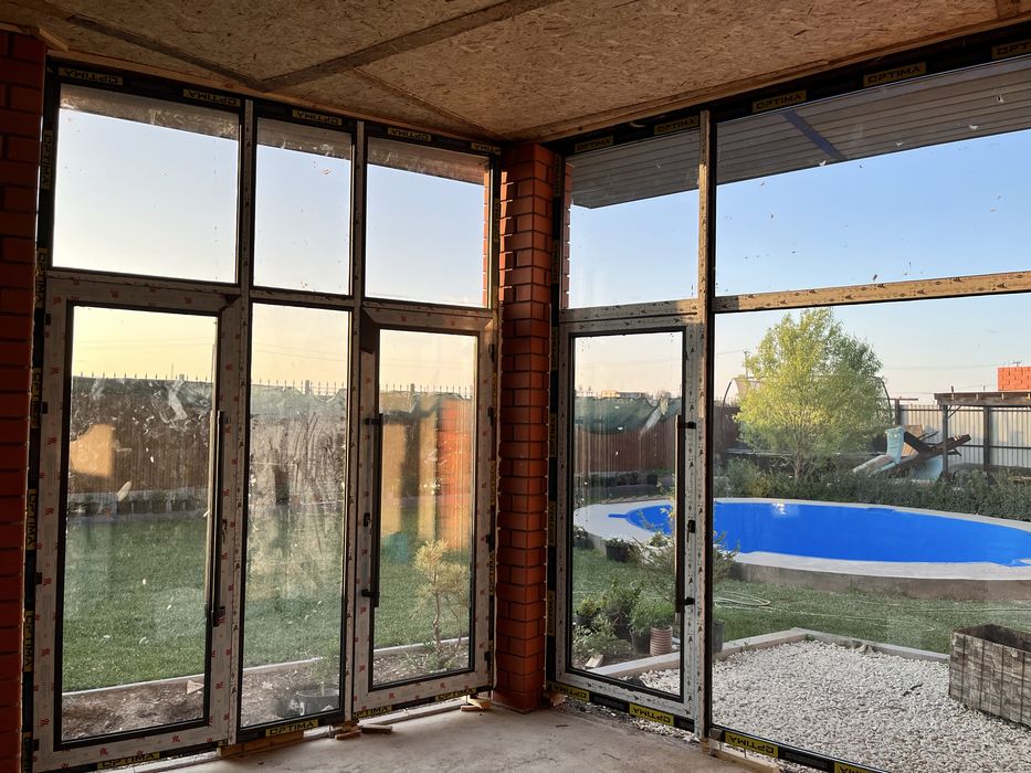 Пластик алюминий окно