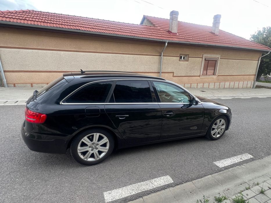 Audi A4 B8 2.0 TDI 143CP S-Line Automatik
