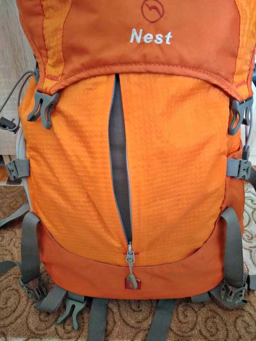 Раница Nest Explorer