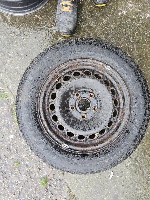 Джанти 16 цола от VW caddy със резервна гума 15 "