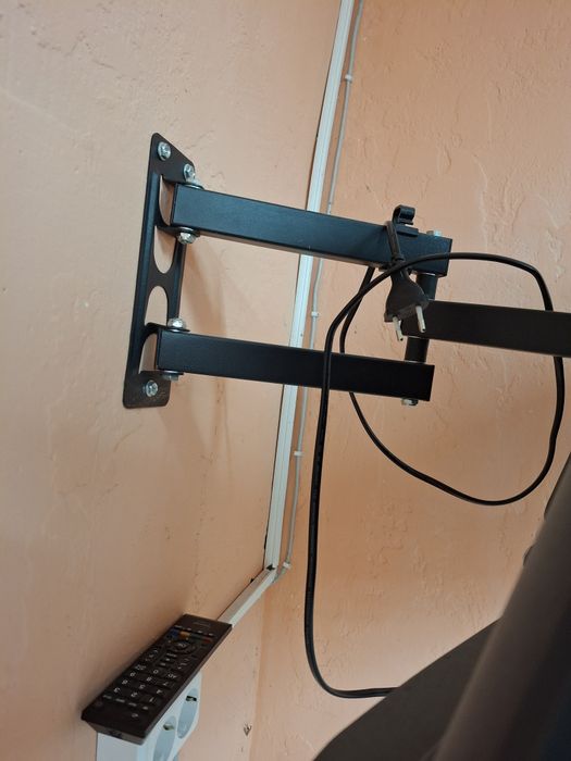 Телевизор TOSHIBA