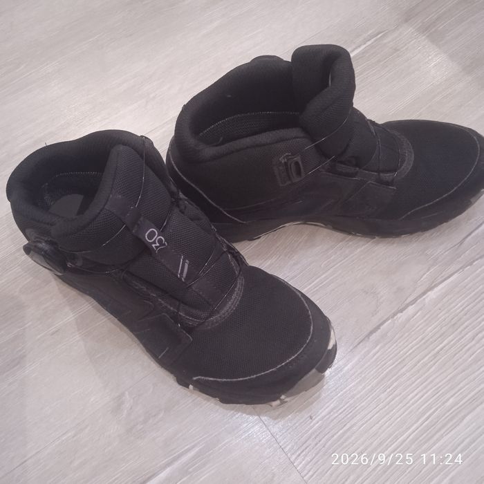Маратонки Adidas