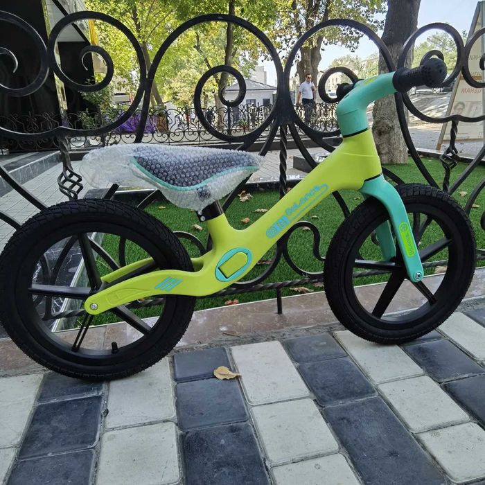 Беговелы детские, 12-14 размер.