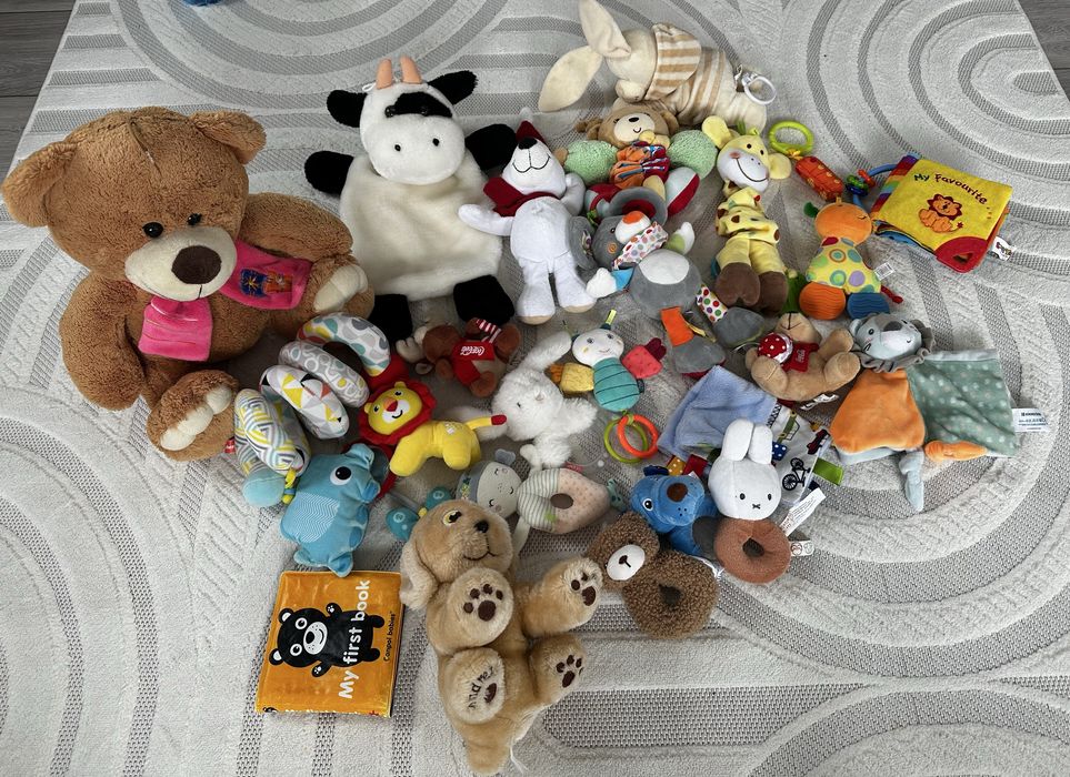 Лот от плюшени играчки