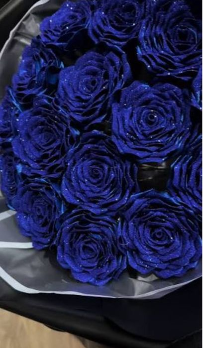 Розы из атласной ленты