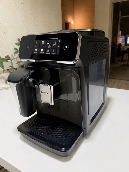 Кафечашима Philips Series 2200 LatteGo,  EP2231/40.