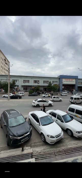 Продается помещение  100м2 напротив Эркин Савдо