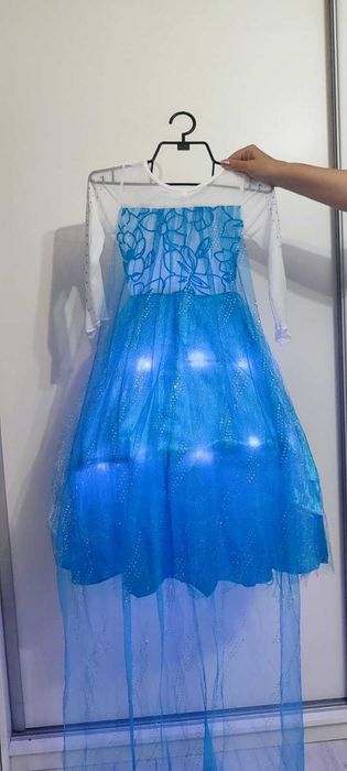 Хелоуин костюм-светеща рокля на Елза от Фроузън с ДВА подаръка