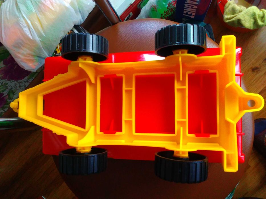 Трактор с телешкой 3200