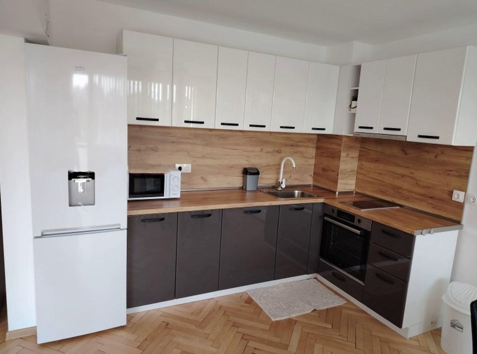 Дава се под наем Тристаен апартамент в София, Надежда 4 - 82 кв.м за 800 € - Снимка #3