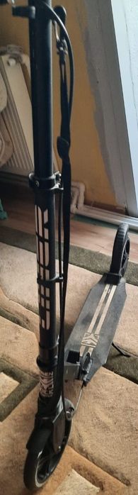 Vand trotineta REVEN