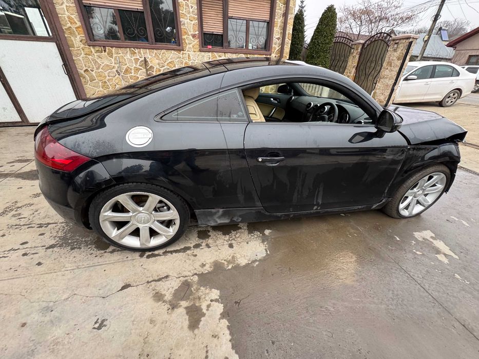 Dezmembram Audi TT 2.0 tfsi BWA 2008