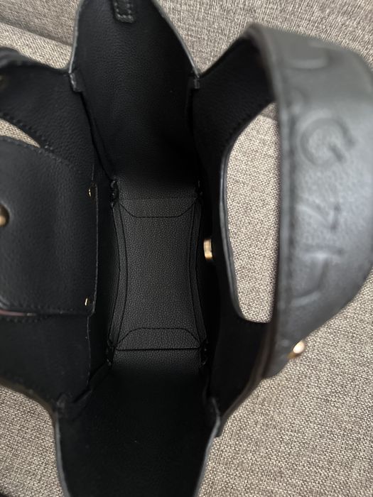 Geanta de umar guess