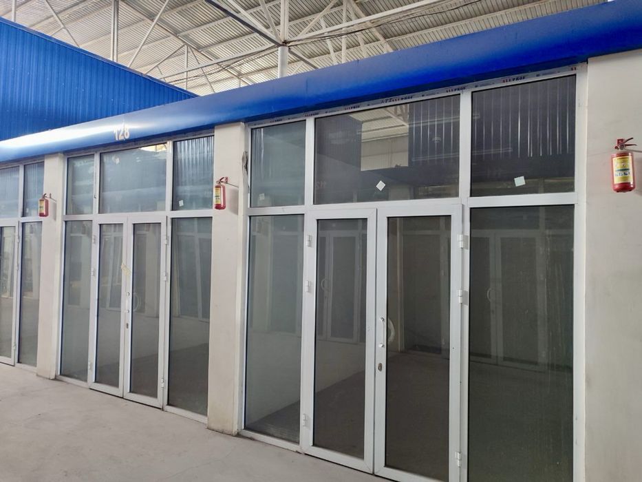 Продажа срочная | Эркин савдо мажмуасида дукон сотилади 14м2