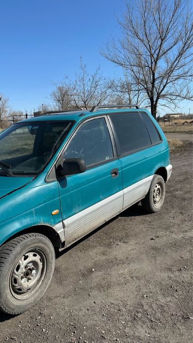 Mitsubishi Space Runner