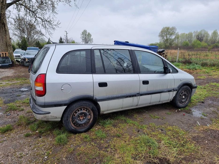 Опел зафира 2.0 дизел само на части