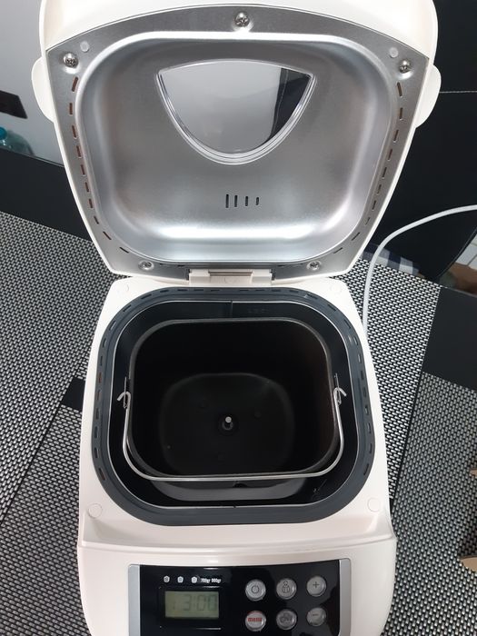 Mașină de făcut pâine