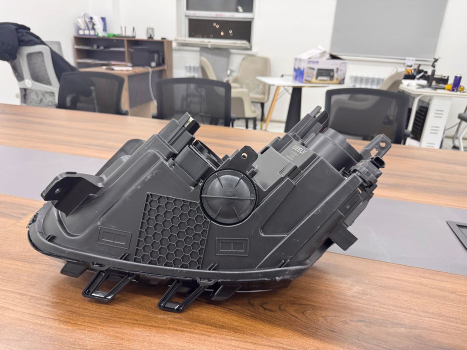 Фара правая Geely Coolray 2020