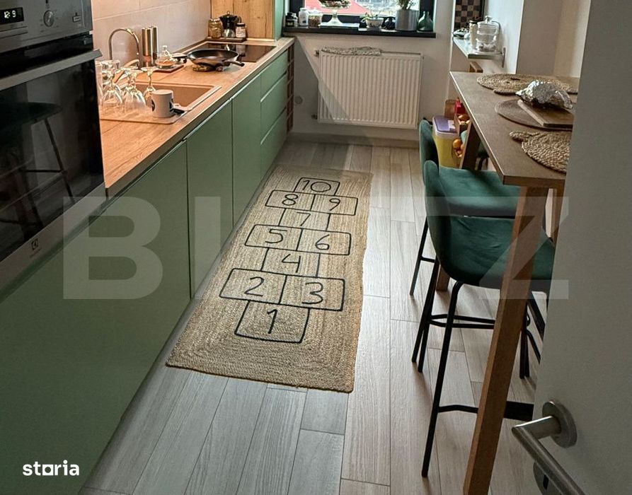 Apartament cu 3 camere, 84 mp, parcare subterana, zona - Tractorul